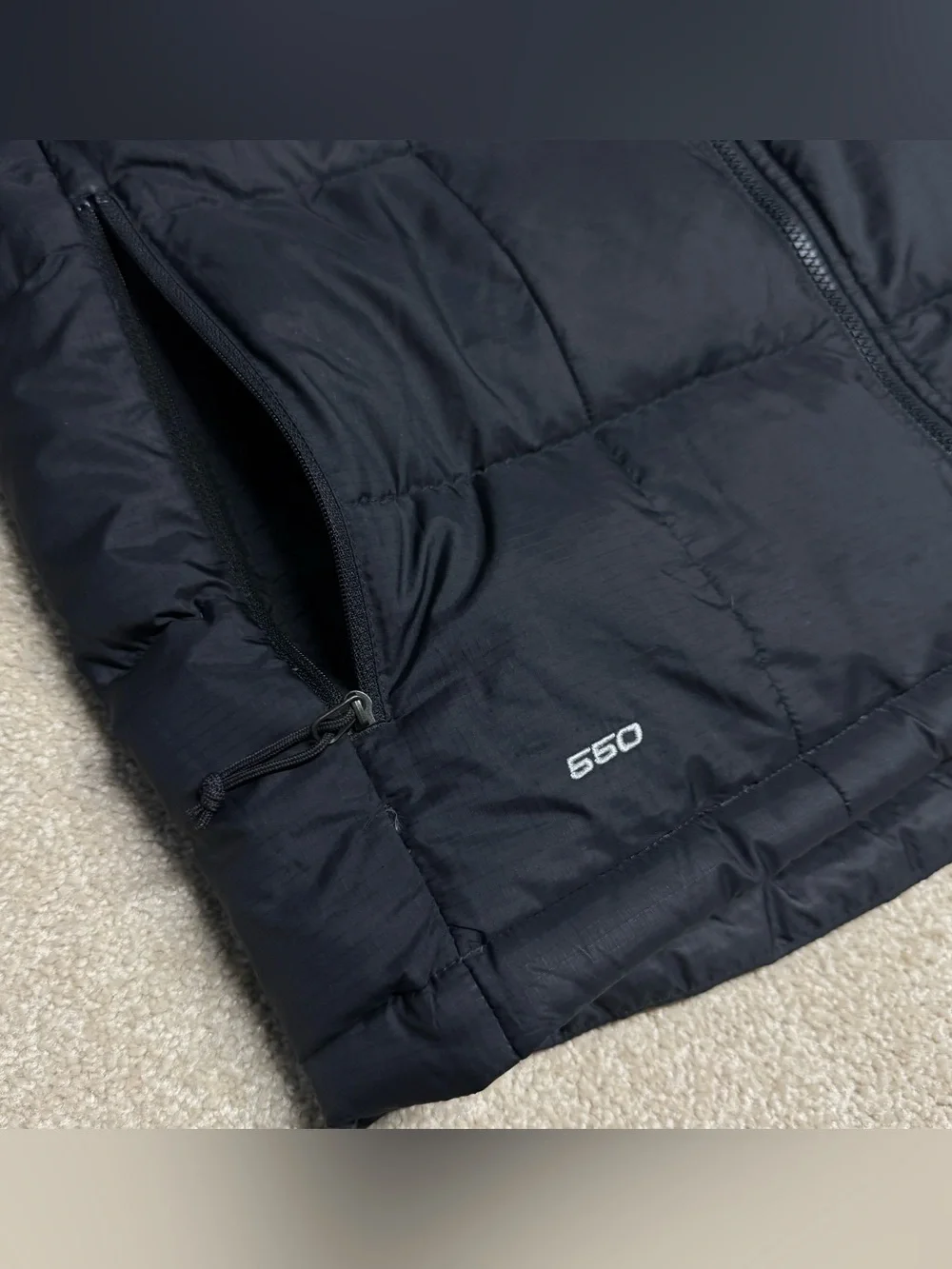 The North Face 550 Goose Down Puffer Vest Mens Medium Black Outdoor Hiking Zip